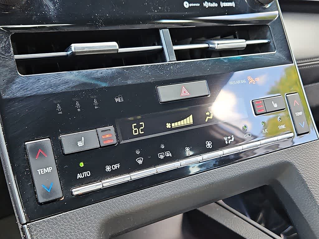 2021 Toyota Avalon XLE