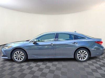 2021 Toyota Avalon XLE
