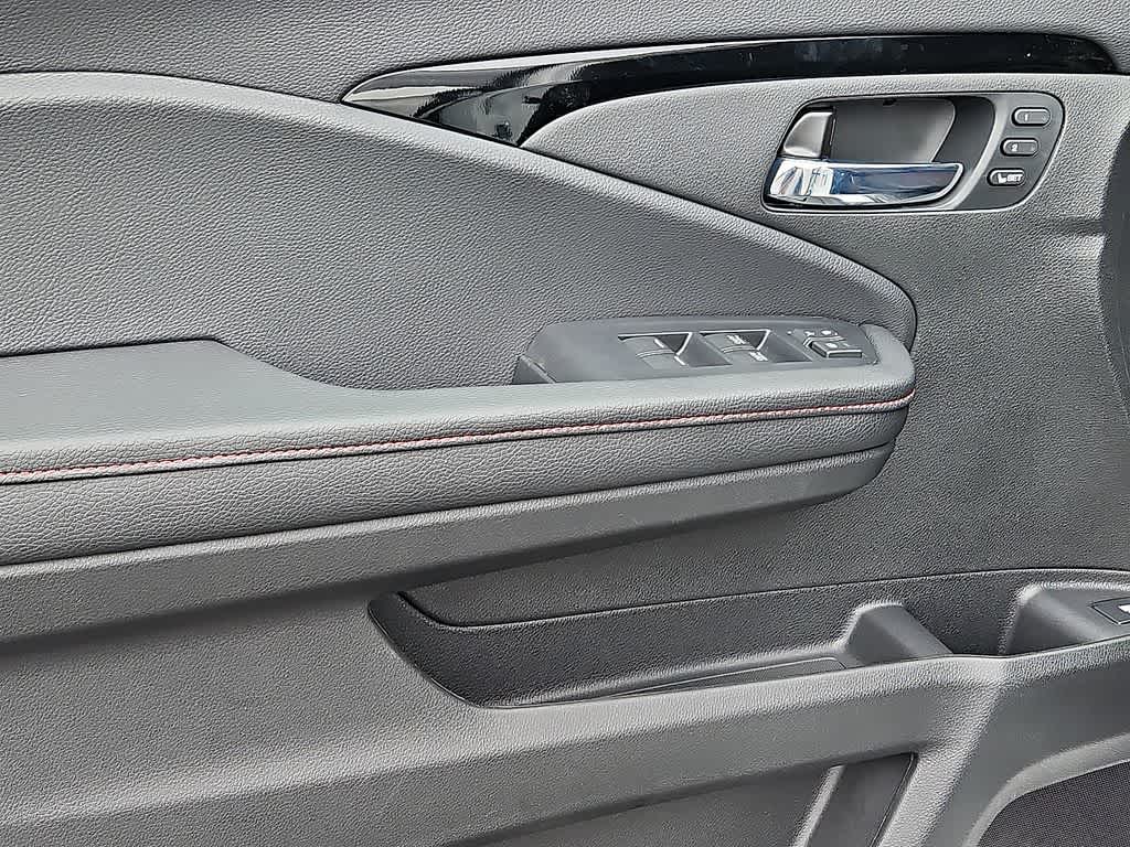 2026 Honda Ridgeline Black Edition Two-Tone