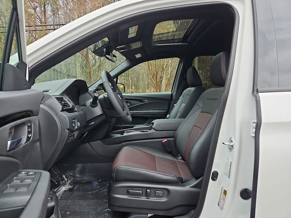 2026 Honda Ridgeline Black Edition Two-Tone