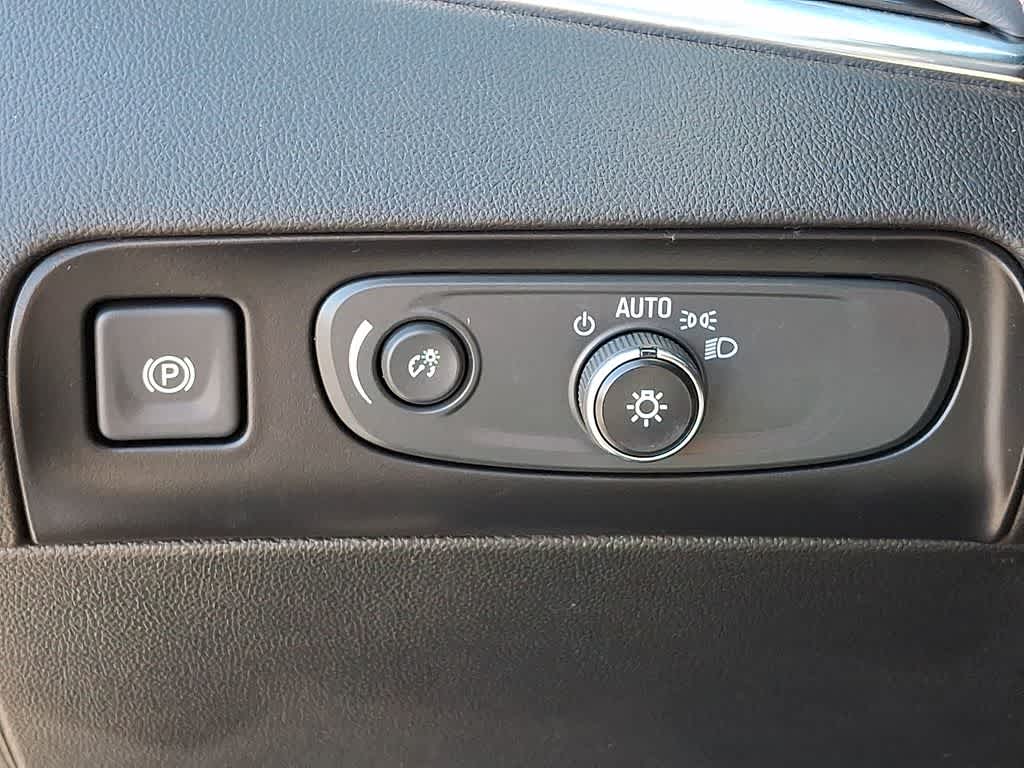 2020 Buick Enclave Essence