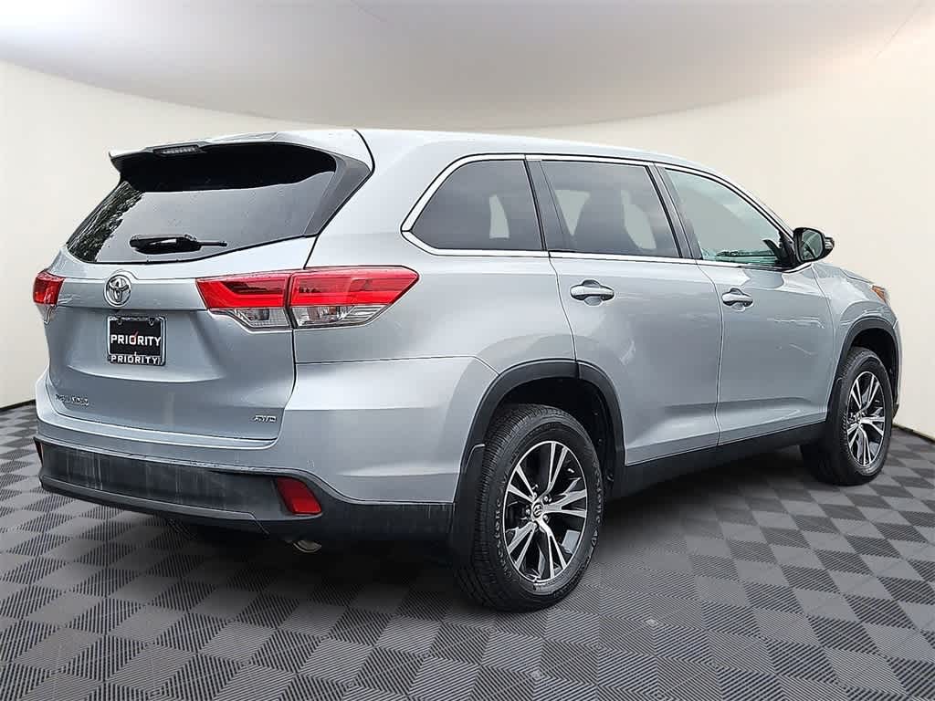 2019 Toyota Highlander LE