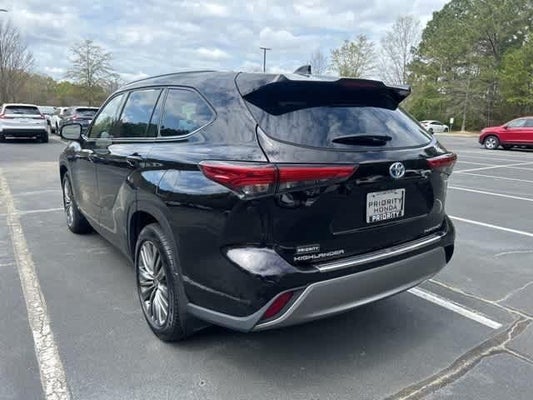 2022 Toyota Highlander Hybrid Platinum in Virginia Beach, VA - Priority Auto Group
