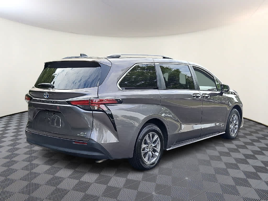 2021 Toyota Sienna XLE