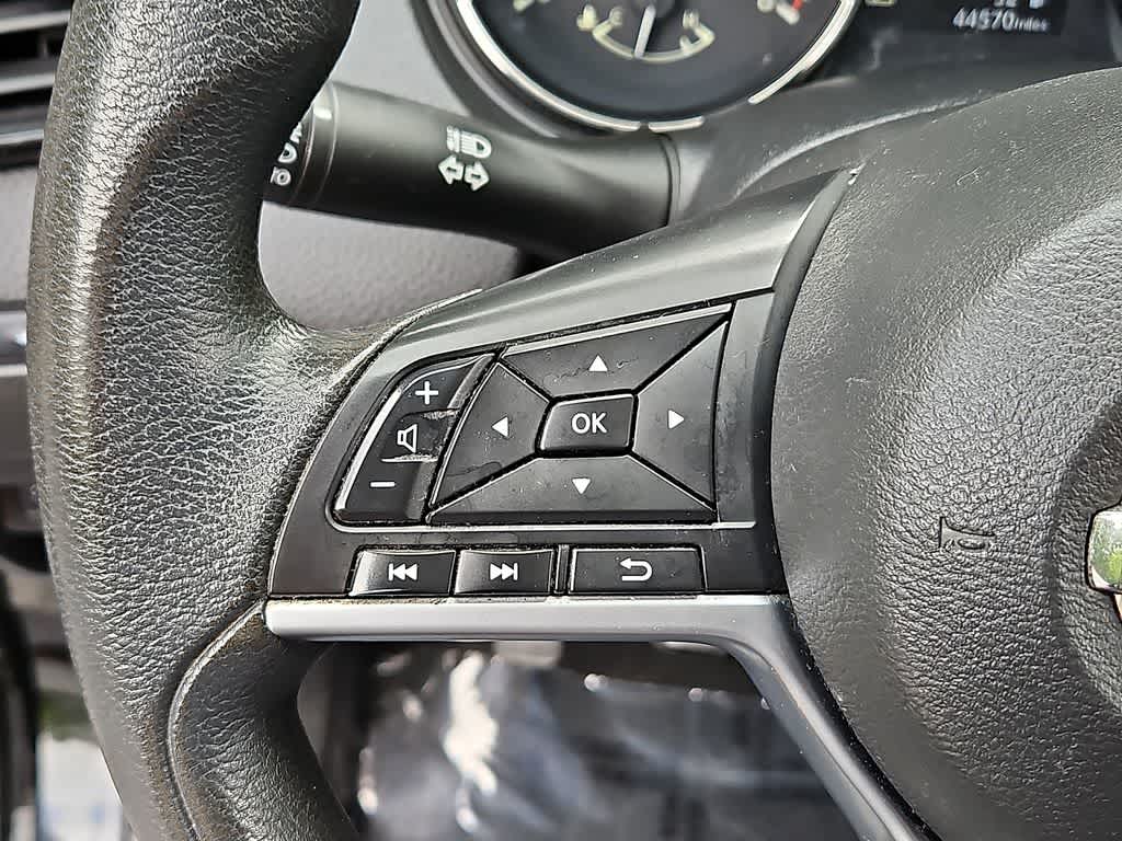 2020 Nissan Rogue Sport SV