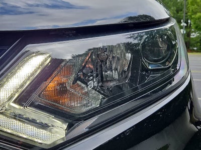 2020 Nissan Rogue Sport SV