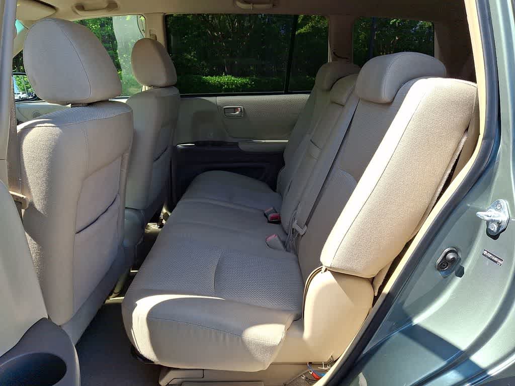 2004 Toyota Highlander Base
