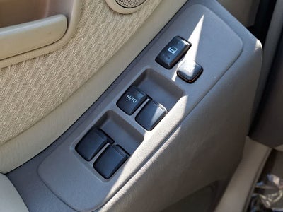 2004 Toyota Highlander Base