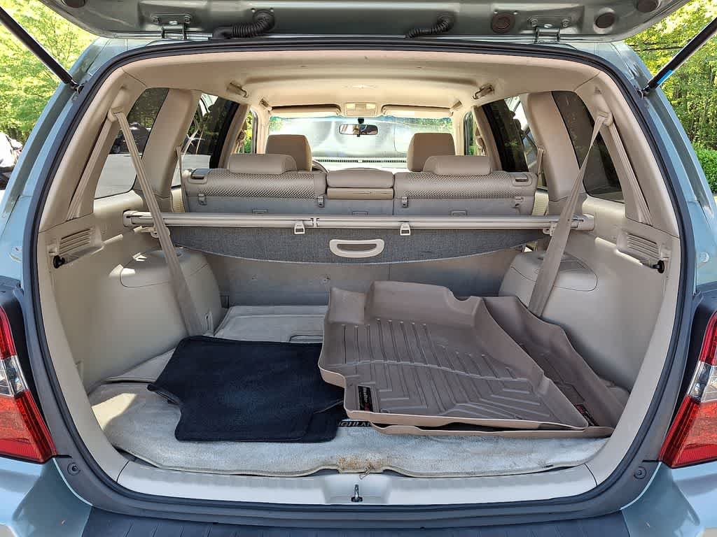 2004 Toyota Highlander Base