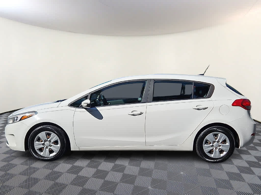 2017 Kia Forte5 LX