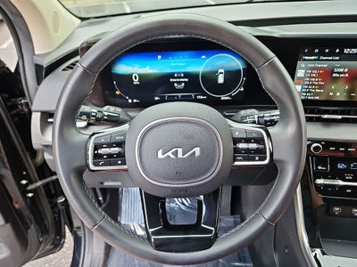 2023 Kia Carnival SX