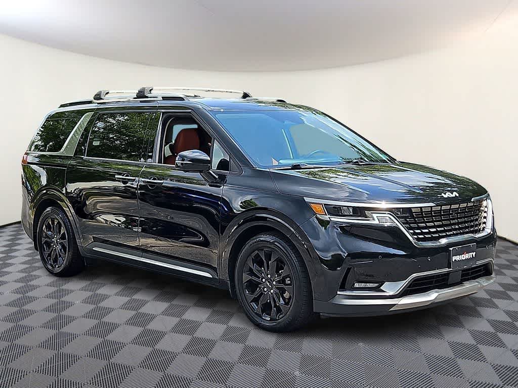 2023 Kia Carnival SX