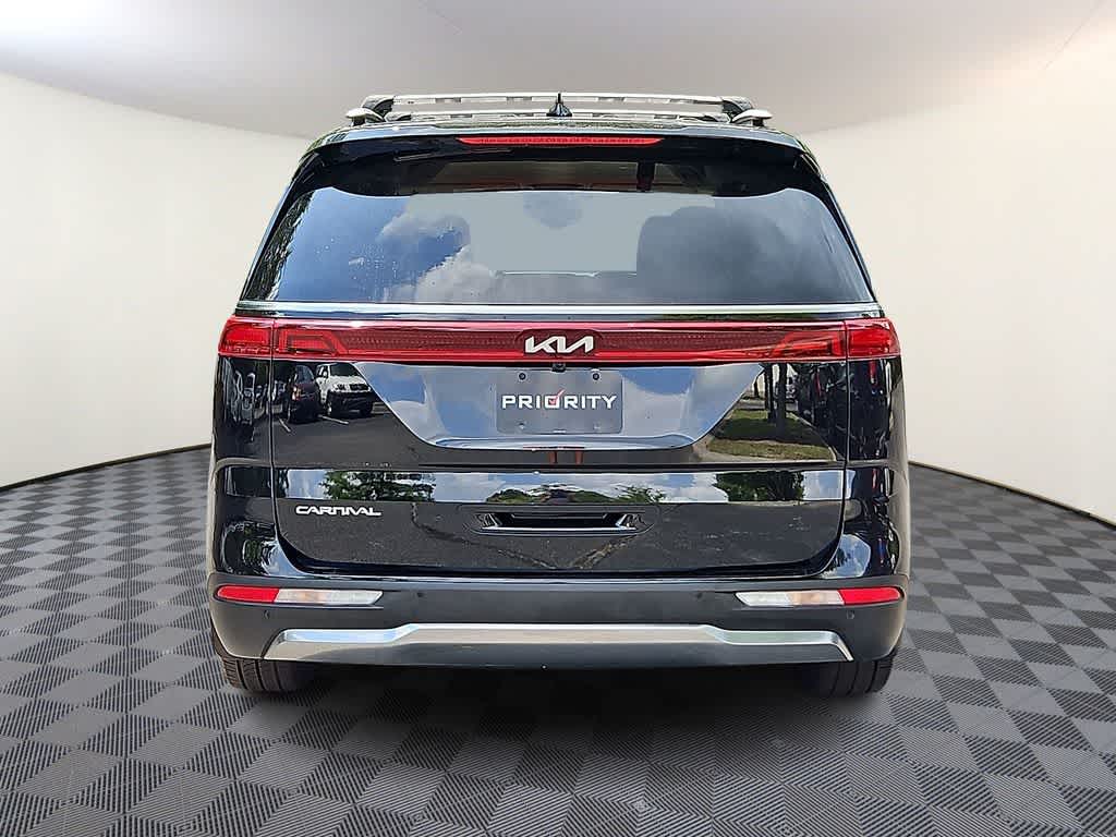 2023 Kia Carnival SX