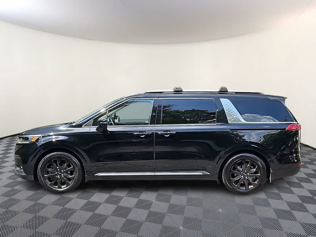 2023 Kia Carnival SX