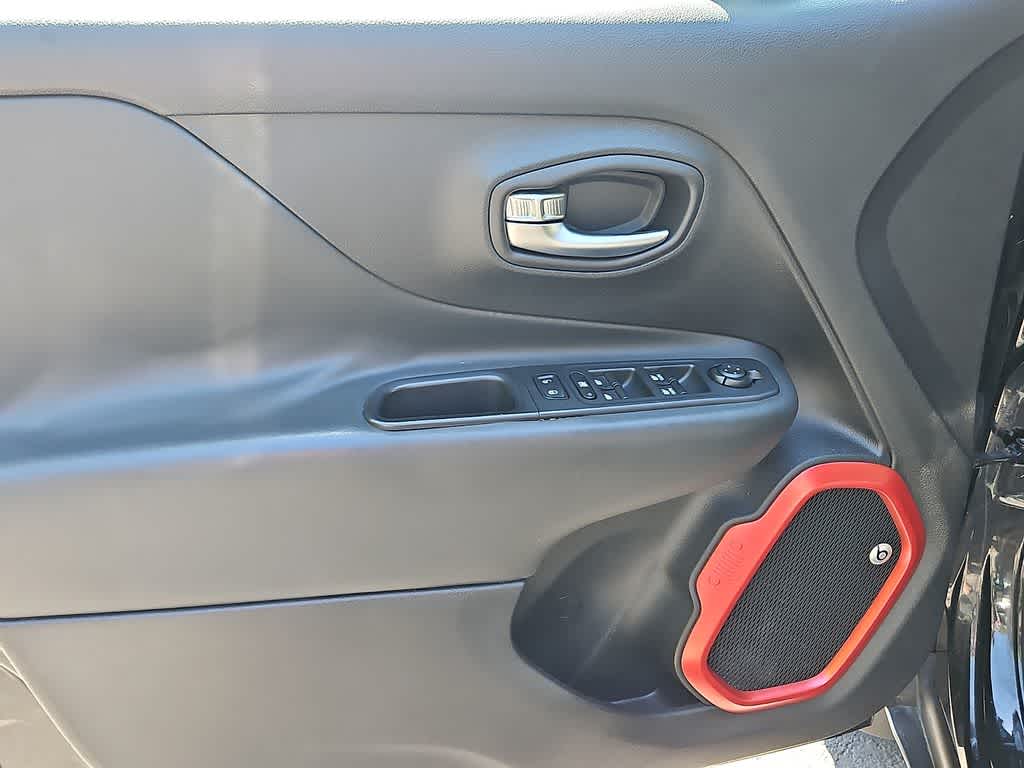 2016 Jeep Renegade Trailhawk
