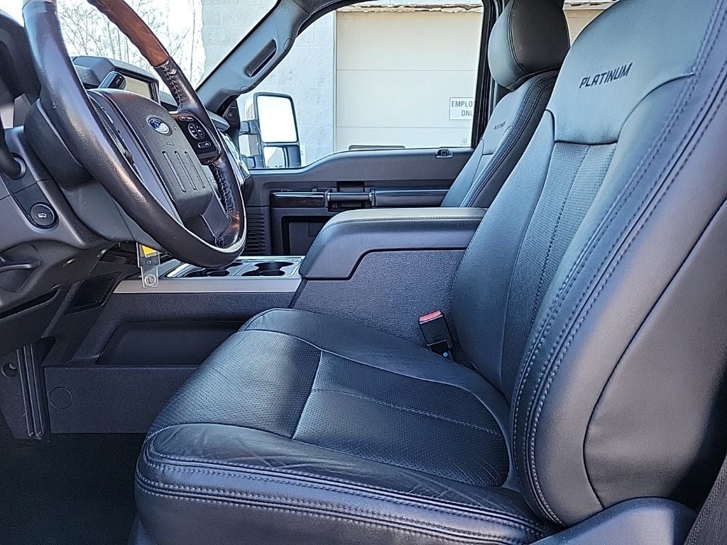 2016 Ford F-350SD Platinum DRW