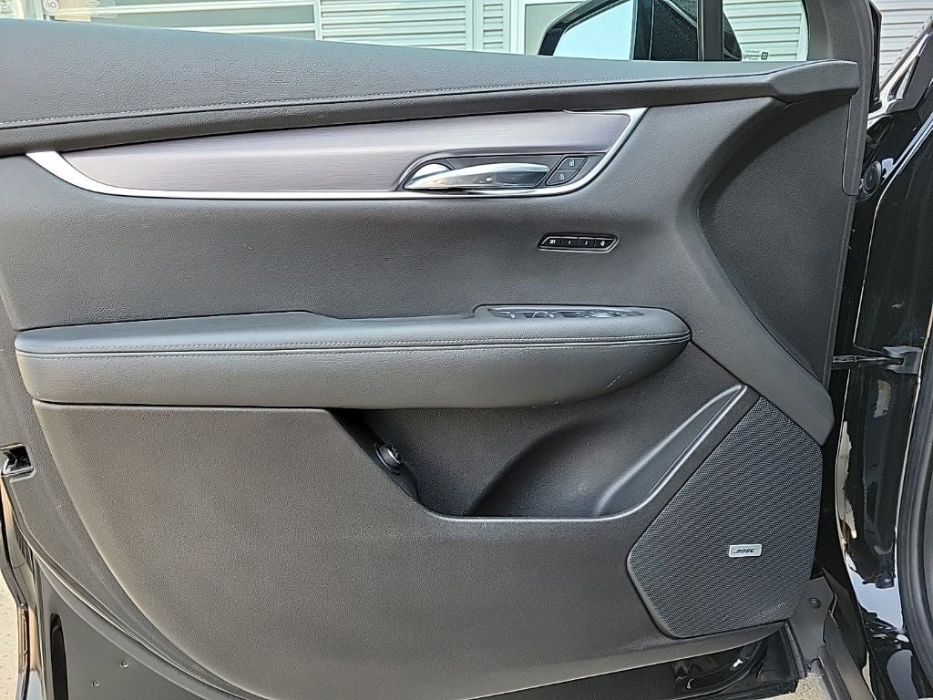 2024 Cadillac XT6 Luxury