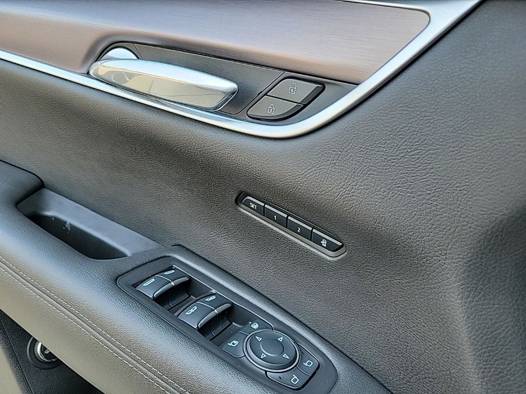 2024 Cadillac XT6 Luxury