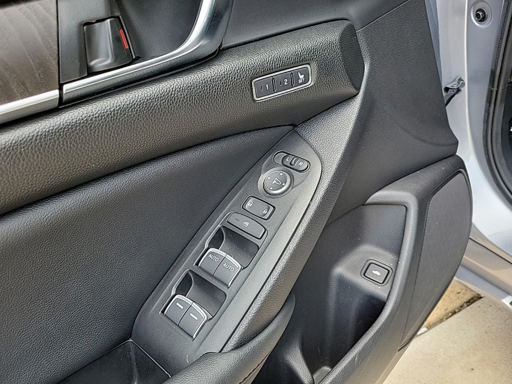 2022 Honda Accord Hybrid Touring