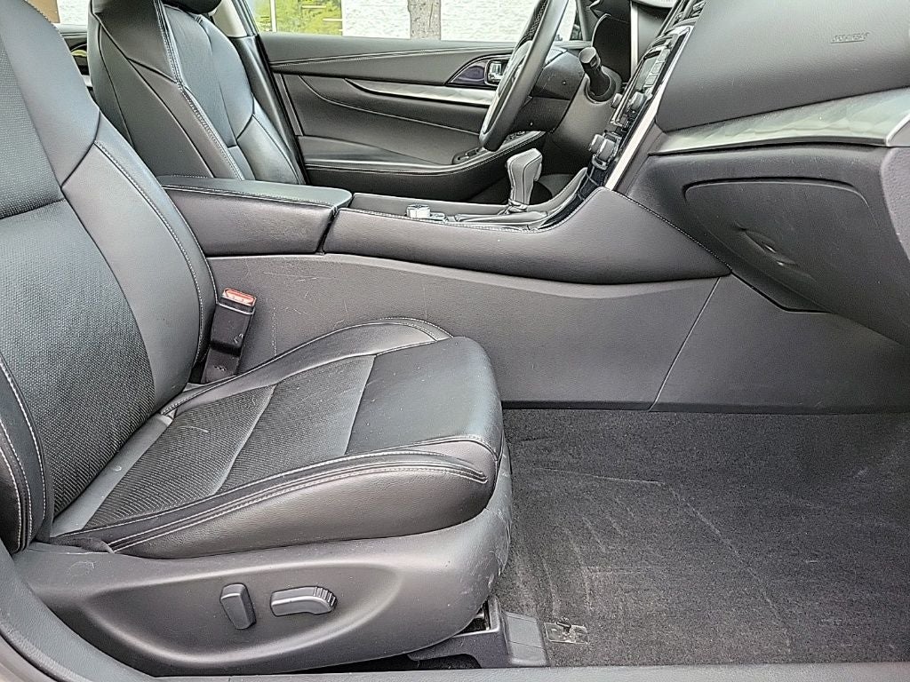 2021 Nissan Maxima SV