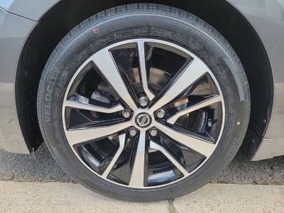 2021 Nissan Maxima SV