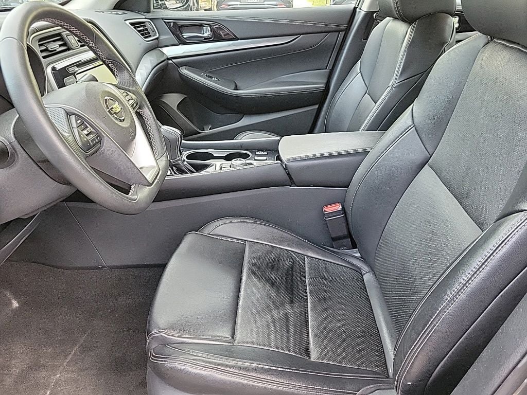 2021 Nissan Maxima SV