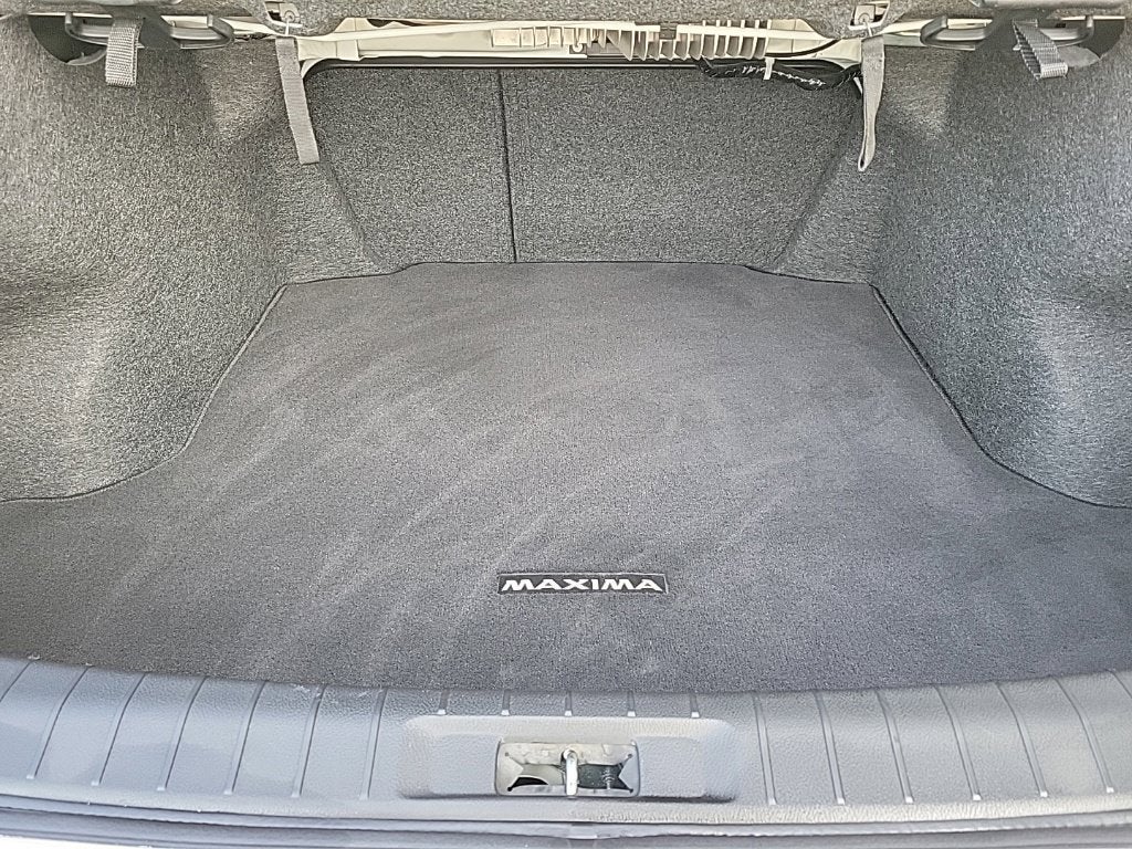 2023 Nissan Maxima SR