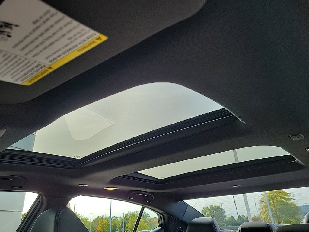 2023 Nissan Maxima SR