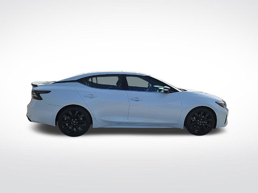 2023 Nissan Maxima SR