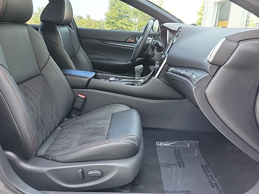 2023 Nissan Maxima SR