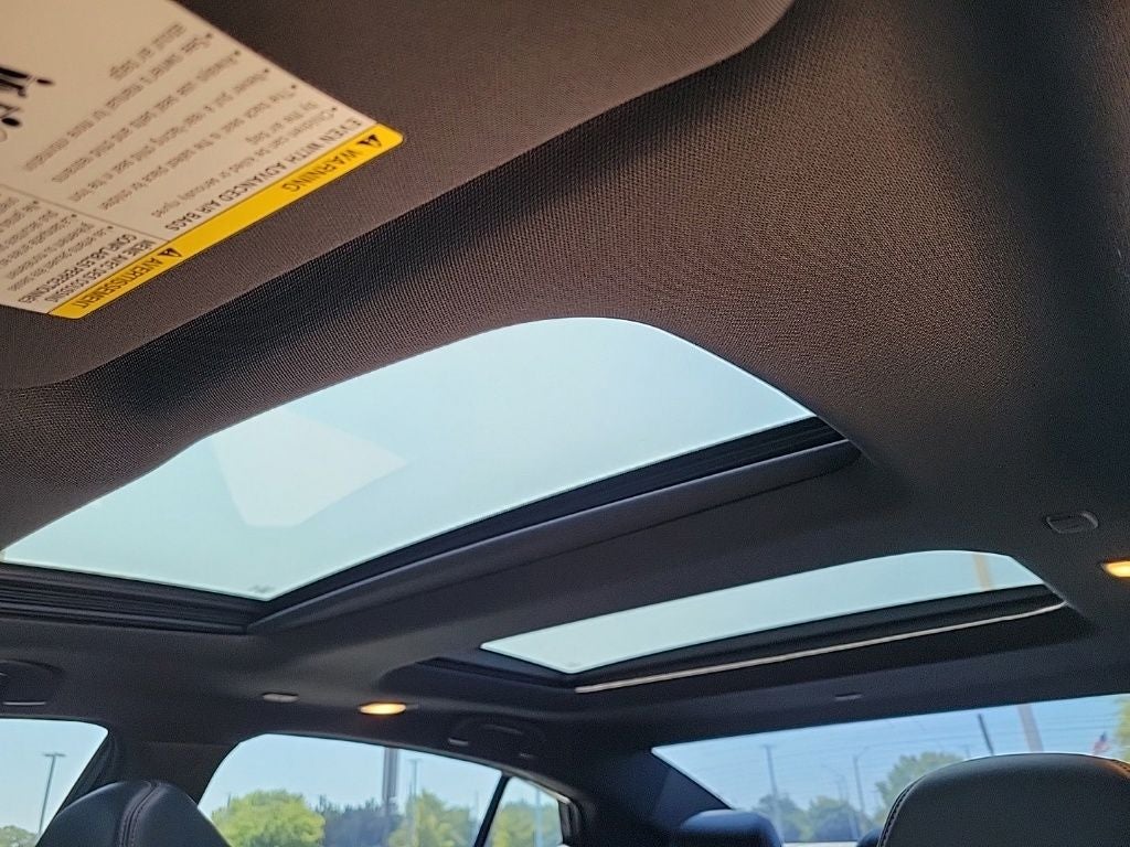2023 Nissan Maxima SR