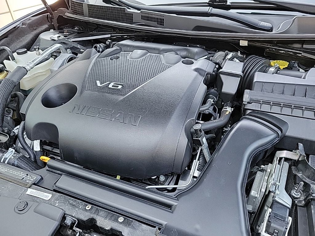 2023 Nissan Maxima SR