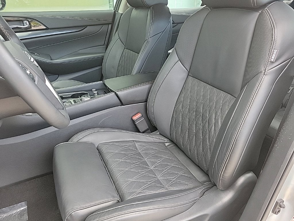 2023 Nissan Maxima Platinum