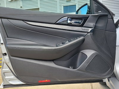 2023 Nissan Maxima Platinum