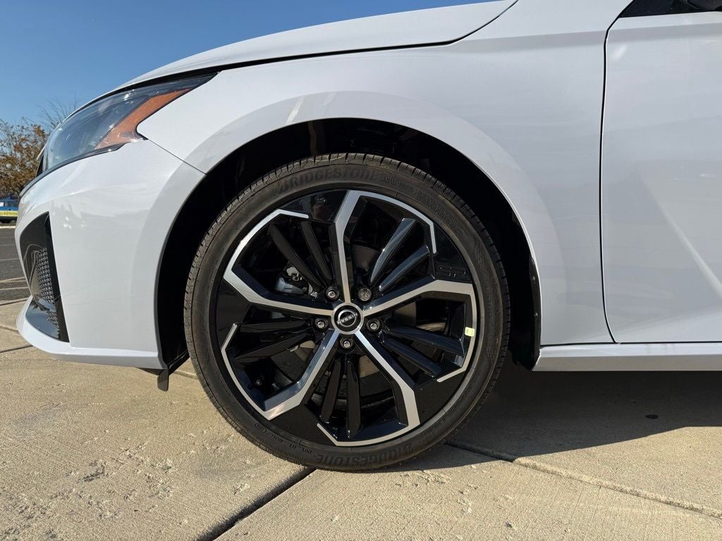 2025 Nissan Altima 2.5 SR