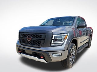 2024 Nissan TITAN Crew Cab PRO-4X®