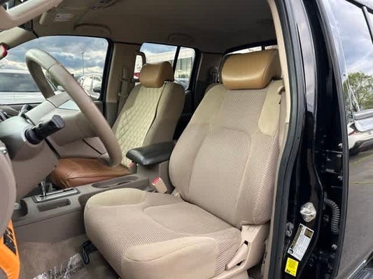 2016 Nissan Frontier SV 4WD Crew Cab SWB Auto in Virginia Beach, VA - Priority Auto Group