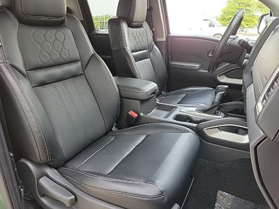 2024 Nissan Frontier Crew Cab SL