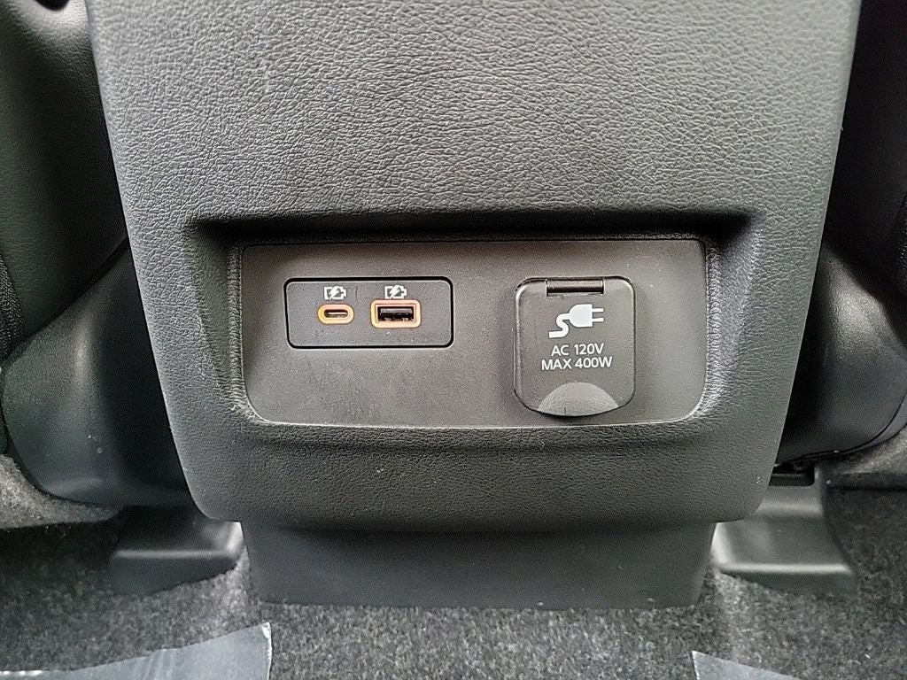 2024 Nissan Frontier Crew Cab SL
