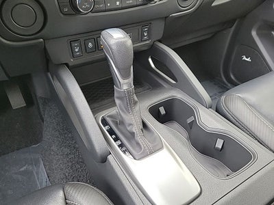 2024 Nissan Frontier Crew Cab SL