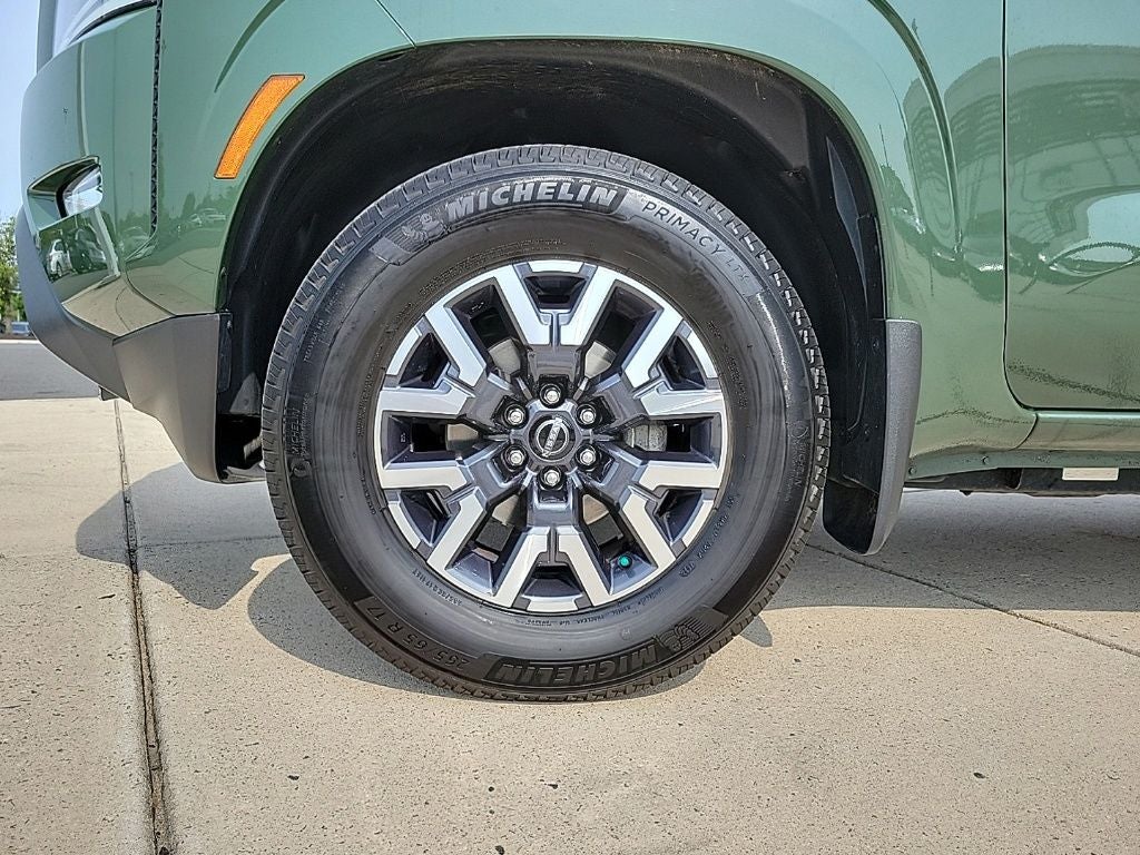 2024 Nissan Frontier Crew Cab SL
