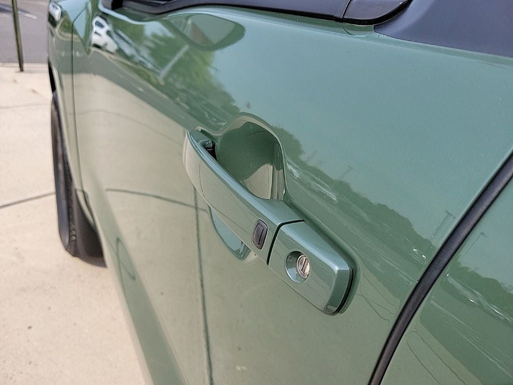 2024 Nissan Frontier Crew Cab SL