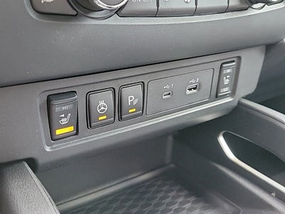 2022 Nissan Frontier SV