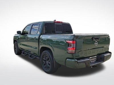 2022 Nissan Frontier SV