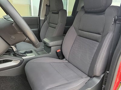 2024 Nissan Frontier Crew Cab SV