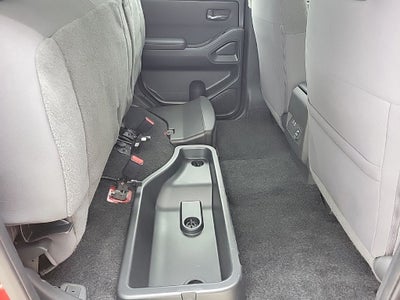 2024 Nissan Frontier Crew Cab SV