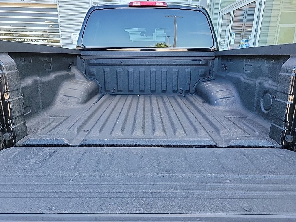 2023 Nissan Frontier Crew Cab SV