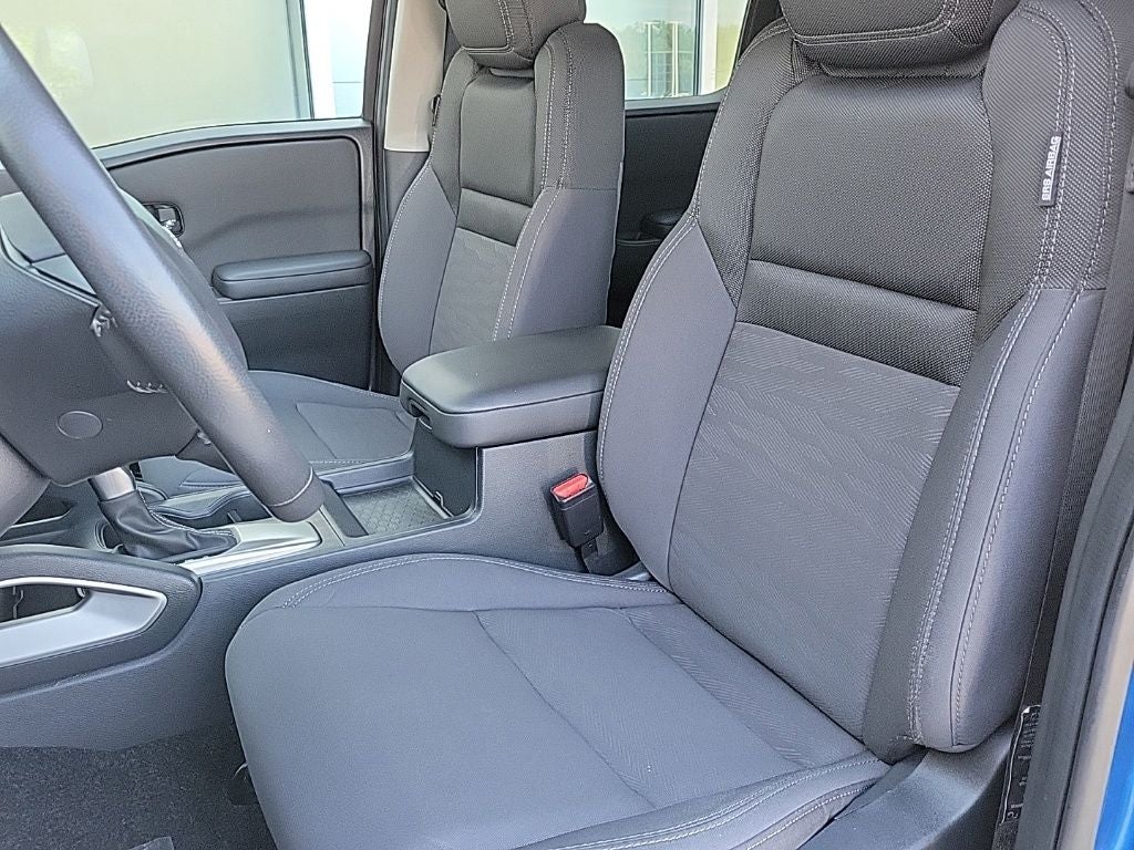 2024 Nissan Frontier Crew Cab SV