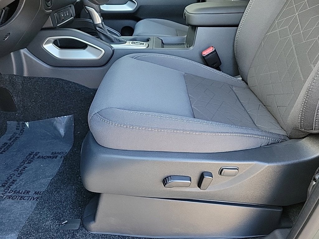2027 Nissan Frontier Crew Cab SV