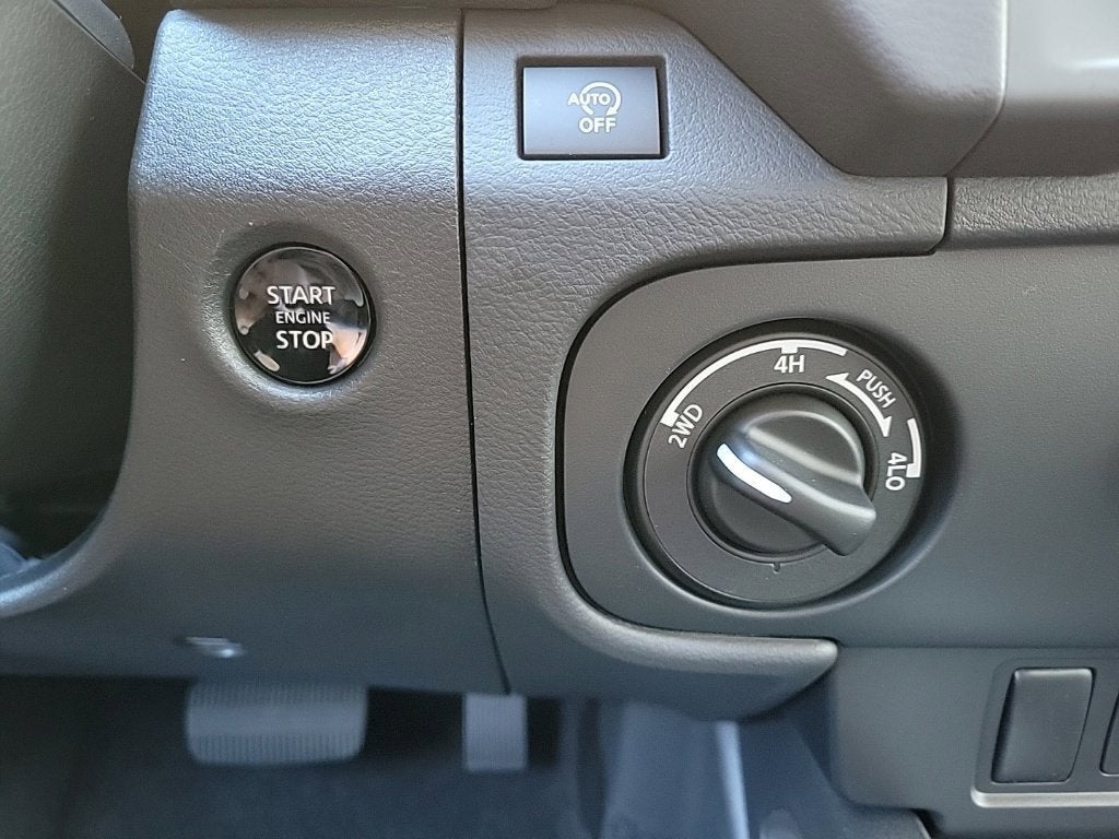 2027 Nissan Frontier Crew Cab SV